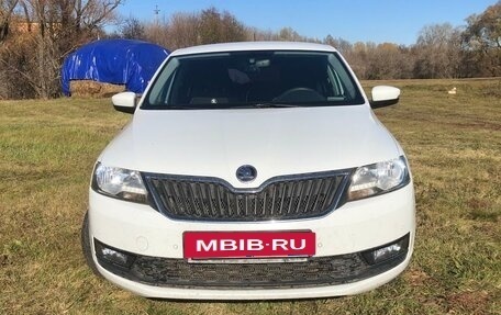 Skoda Rapid I, 2018 год, 1 200 000 рублей, 5 фотография