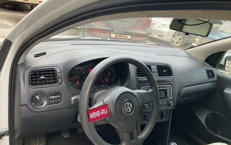 Volkswagen Polo VI (EU Market), 2013 год, 860 000 рублей, 6 фотография