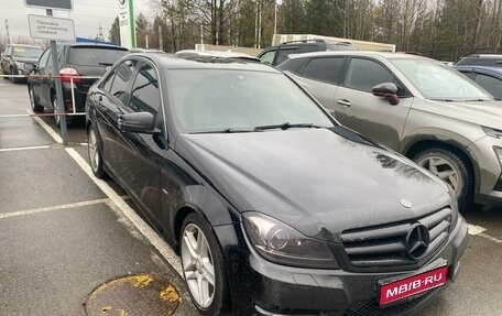 Mercedes-Benz C-Класс, 2012 год, 1 900 000 рублей, 1 фотография