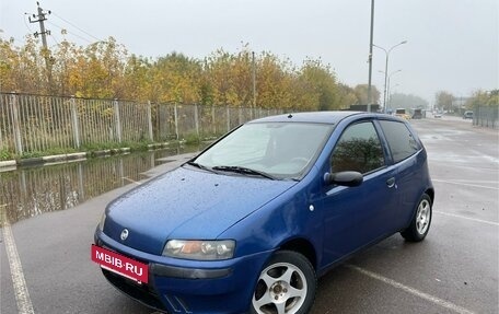 Fiat Punto III Punto Evo рестайлинг, 2003 год, 240 000 рублей, 2 фотография