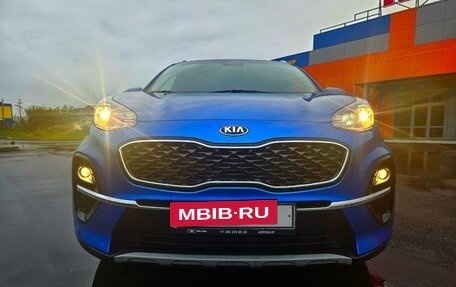 KIA Sportage IV рестайлинг, 2018 год, 2 590 000 рублей, 2 фотография