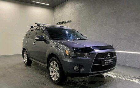 Mitsubishi Outlander III рестайлинг 3, 2010 год, 1 399 000 рублей, 2 фотография