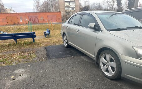 Toyota Avensis III рестайлинг, 2008 год, 1 500 000 рублей, 2 фотография