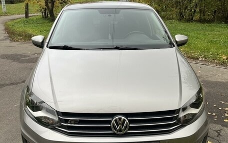 Volkswagen Polo VI (EU Market), 2018 год, 1 300 000 рублей, 2 фотография