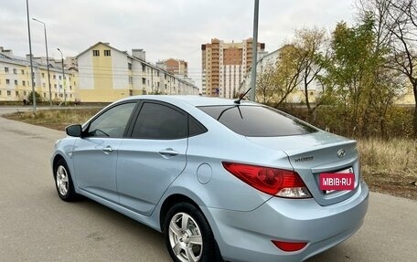 Hyundai Solaris II рестайлинг, 2012 год, 830 000 рублей, 9 фотография