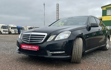 Mercedes-Benz E-Класс, 2011 год, 1 890 000 рублей, 6 фотография