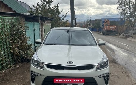 KIA Rio IV, 2020 год, 1 780 000 рублей, 2 фотография