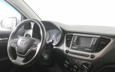 Hyundai Solaris II рестайлинг, 2018 год, 1 330 000 рублей, 9 фотография