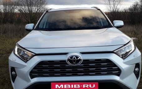 Toyota RAV4, 2021 год, 4 499 000 рублей, 18 фотография