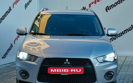 Mitsubishi Outlander III рестайлинг 3, 2010 год, 1 350 000 рублей, 2 фотография