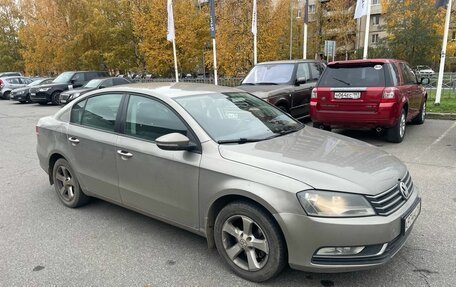 Volkswagen Passat B7, 2012 год, 999 000 рублей, 3 фотография