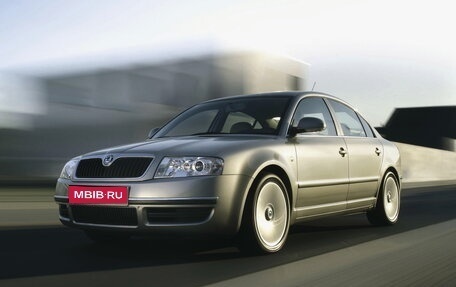 Skoda Superb III рестайлинг, 2006 год, 900 000 рублей, 1 фотография