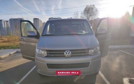 Volkswagen Caravelle T5, 2012 год, 2 248 000 рублей, 8 фотография