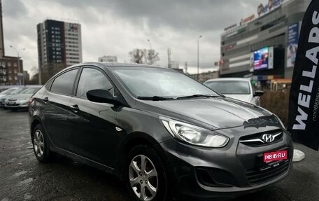 Hyundai Solaris II рестайлинг, 2012 год, 860 000 рублей, 1 фотография