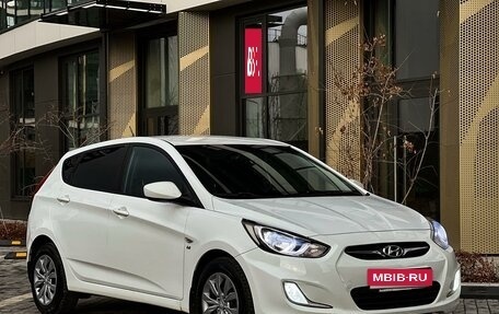 Hyundai Solaris II рестайлинг, 2013 год, 830 000 рублей, 9 фотография