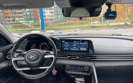 Hyundai Elantra, 2021 год, 2 520 000 рублей, 12 фотография