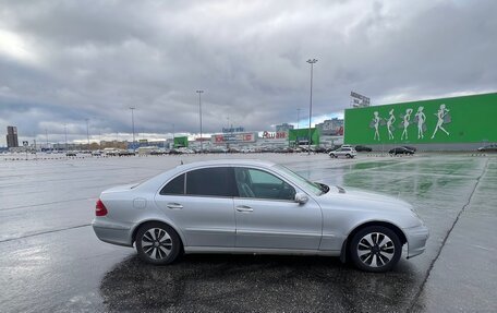 Mercedes-Benz E-Класс, 2003 год, 1 500 000 рублей, 3 фотография