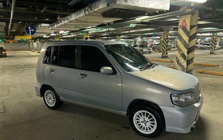 Nissan Cube II, 2001 год, 370 000 рублей, 24 фотография