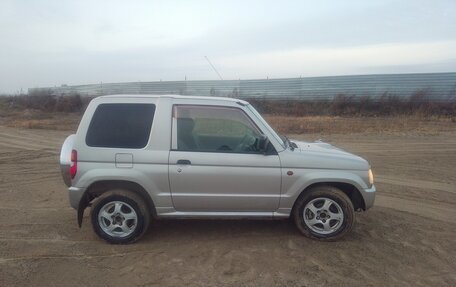 Mitsubishi Pajero Mini II, 2001 год, 415 000 рублей, 11 фотография