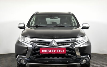 Mitsubishi Pajero Sport III рестайлинг, 2017 год, 2 650 000 рублей, 2 фотография