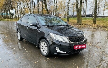 KIA Rio III рестайлинг, 2013 год, 930 000 рублей, 2 фотография