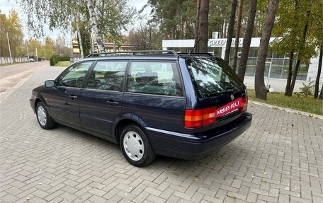 Volkswagen Passat B4, 1994 год, 595 000 рублей, 3 фотография