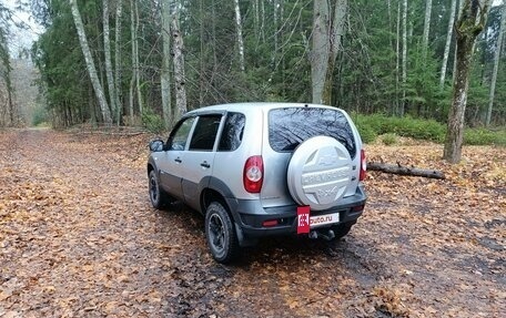 Chevrolet Niva I рестайлинг, 2011 год, 599 000 рублей, 9 фотография