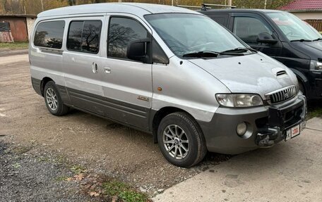 Hyundai Starex I рестайлинг, 2002 год, 2 фотография