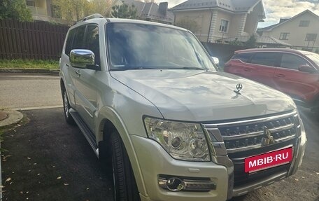 Mitsubishi Pajero IV, 2019 год, 5 300 000 рублей, 8 фотография