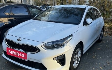 KIA cee'd III, 2020 год, 1 990 000 рублей, 1 фотография