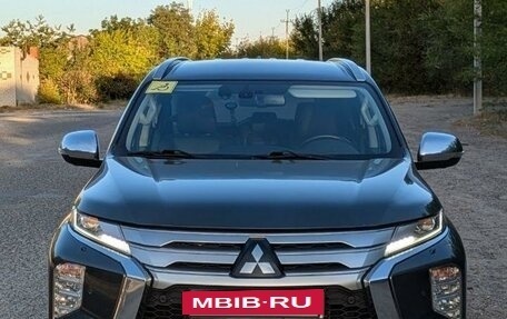 Mitsubishi Pajero Sport III рестайлинг, 2021 год, 3 950 000 рублей, 4 фотография