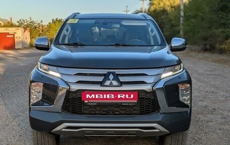 Mitsubishi Pajero Sport III рестайлинг, 2021 год, 3 950 000 рублей, 8 фотография