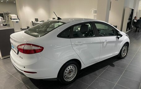 Ford Fiesta, 2017 год, 1 020 000 рублей, 4 фотография