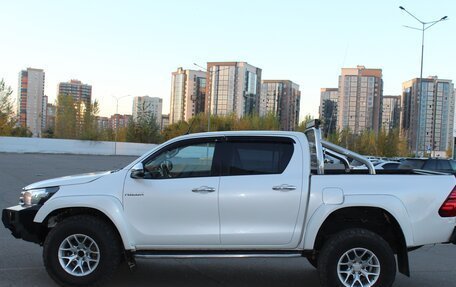 Toyota Hilux VIII, 2017 год, 4 499 990 рублей, 3 фотография