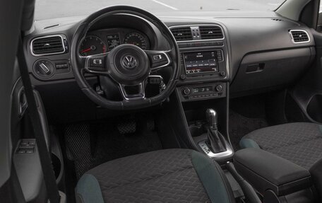 Volkswagen Polo VI (EU Market), 2019 год, 1 599 000 рублей, 6 фотография