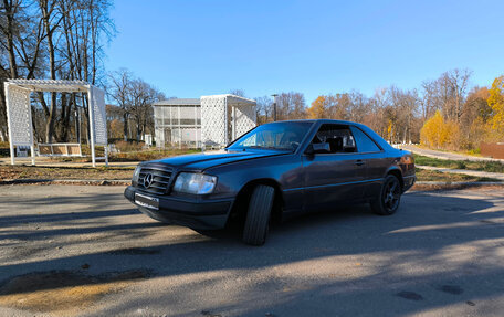 Mercedes-Benz W124, 1987 год, 662 000 рублей, 1 фотография