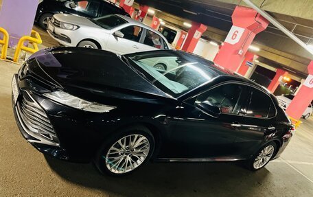 Toyota Camry, 2018 год, 3 150 000 рублей, 1 фотография