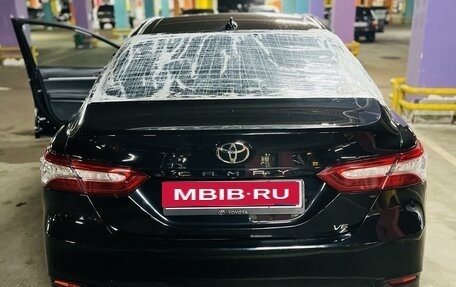 Toyota Camry, 2018 год, 3 150 000 рублей, 7 фотография