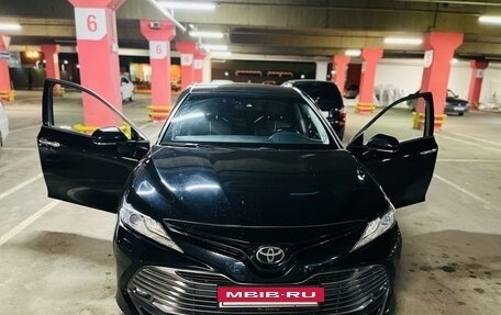 Toyota Camry, 2018 год, 3 150 000 рублей, 11 фотография