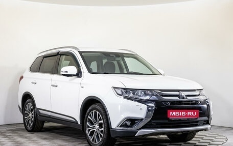 Mitsubishi Outlander III рестайлинг 3, 2017 год, 2 570 000 рублей, 3 фотография