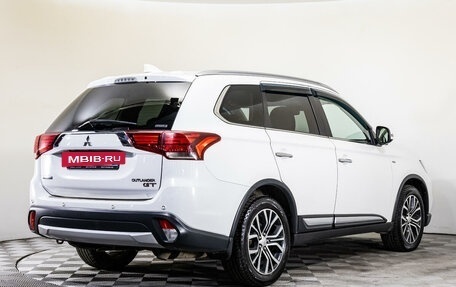 Mitsubishi Outlander III рестайлинг 3, 2017 год, 2 570 000 рублей, 5 фотография