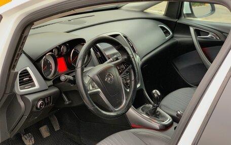 Opel Astra J, 2013 год, 940 000 рублей, 9 фотография