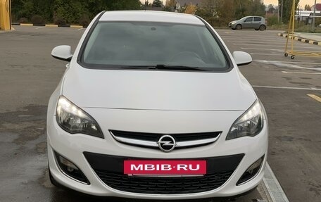 Opel Astra J, 2013 год, 940 000 рублей, 16 фотография