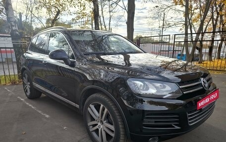 Volkswagen Touareg III, 2010 год, 3 750 000 рублей, 2 фотография