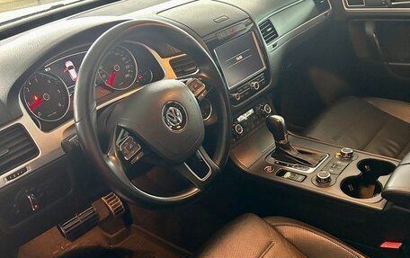 Volkswagen Touareg III, 2010 год, 3 750 000 рублей, 14 фотография