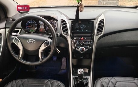 Hyundai i30 II рестайлинг, 2012 год, 890 000 рублей, 11 фотография