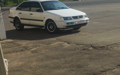 Volkswagen Passat B4, 1993 год, 155 000 рублей, 3 фотография