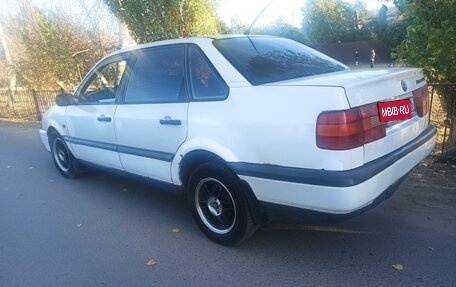 Volkswagen Passat B4, 1993 год, 155 000 рублей, 10 фотография