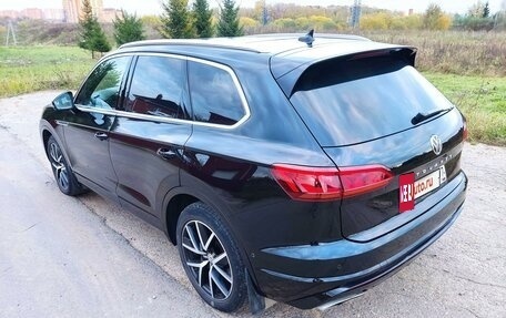 Volkswagen Touareg III, 2018 год, 4 690 000 рублей, 3 фотография