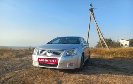 Toyota Avensis III рестайлинг, 2010 год, 1 150 000 рублей, 2 фотография